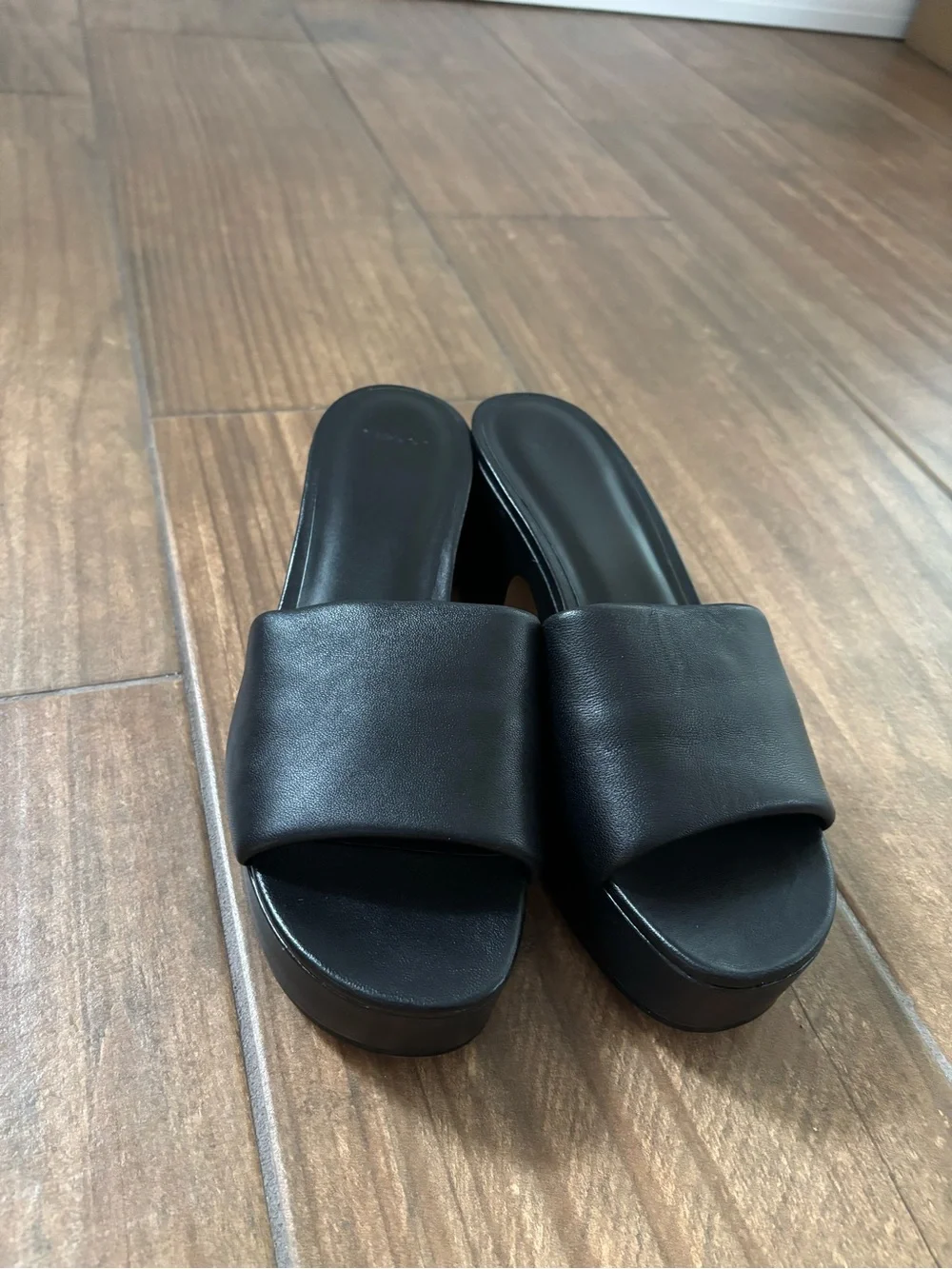 Vince black leather